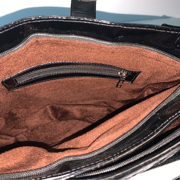 Authentic Gucci mini purse black crocodile print locking purse suede lining - Picture 13 of 15